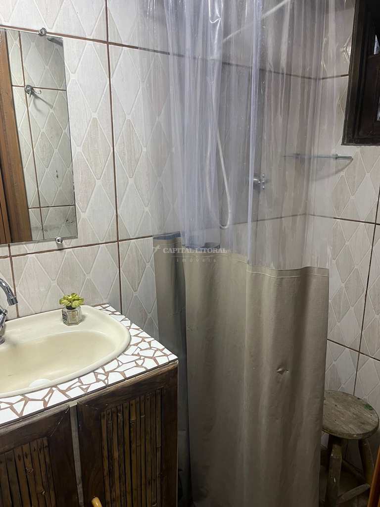 Casa em Ilhabela, no bairro Cocaia