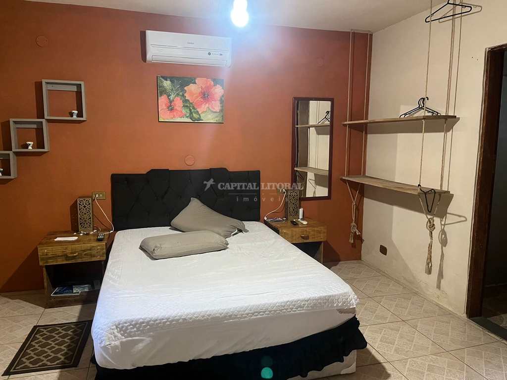 Casa em Ilhabela, no bairro Cocaia