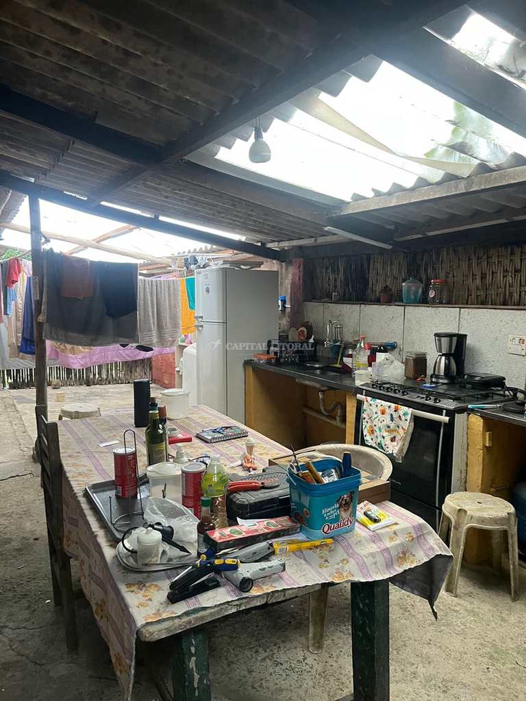 Casa em Ilhabela, no bairro Cocaia