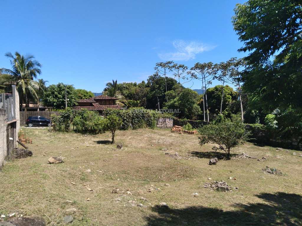 Terreno em Ilhabela, no bairro Ribeirão