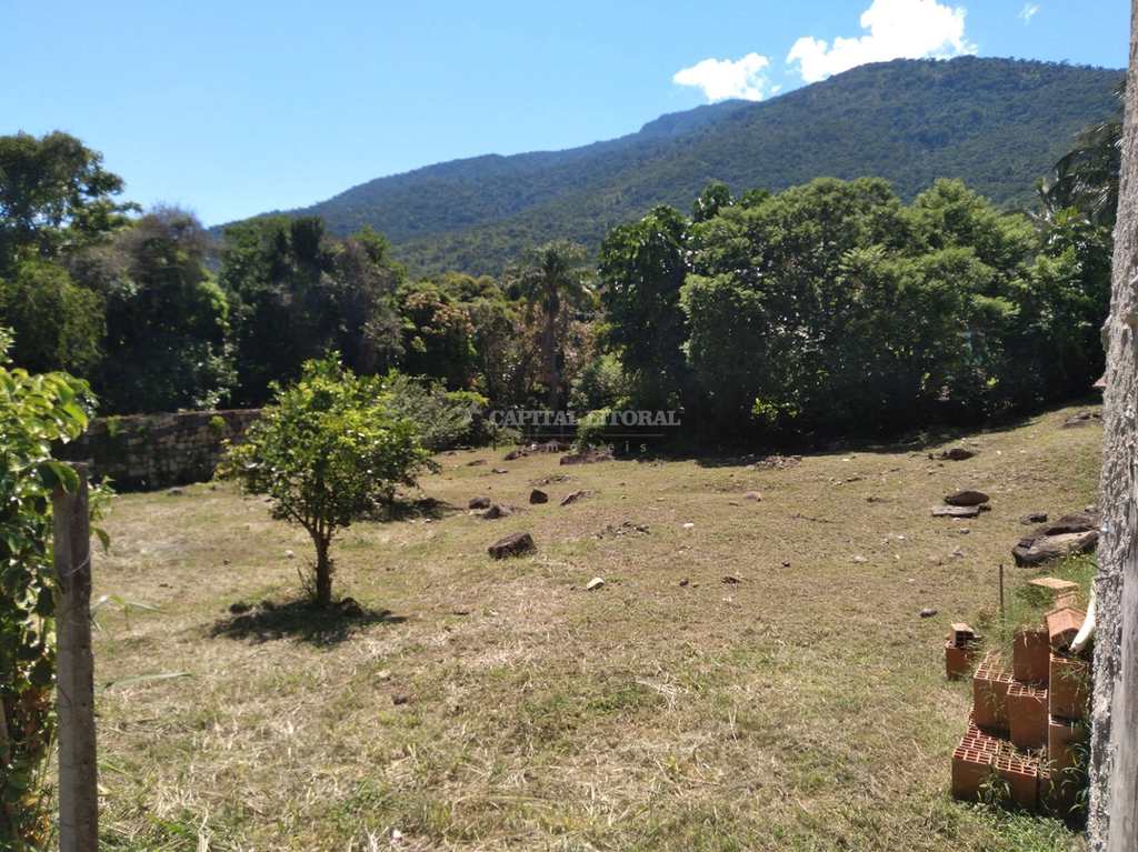 Terreno em Ilhabela, no bairro Ribeirão
