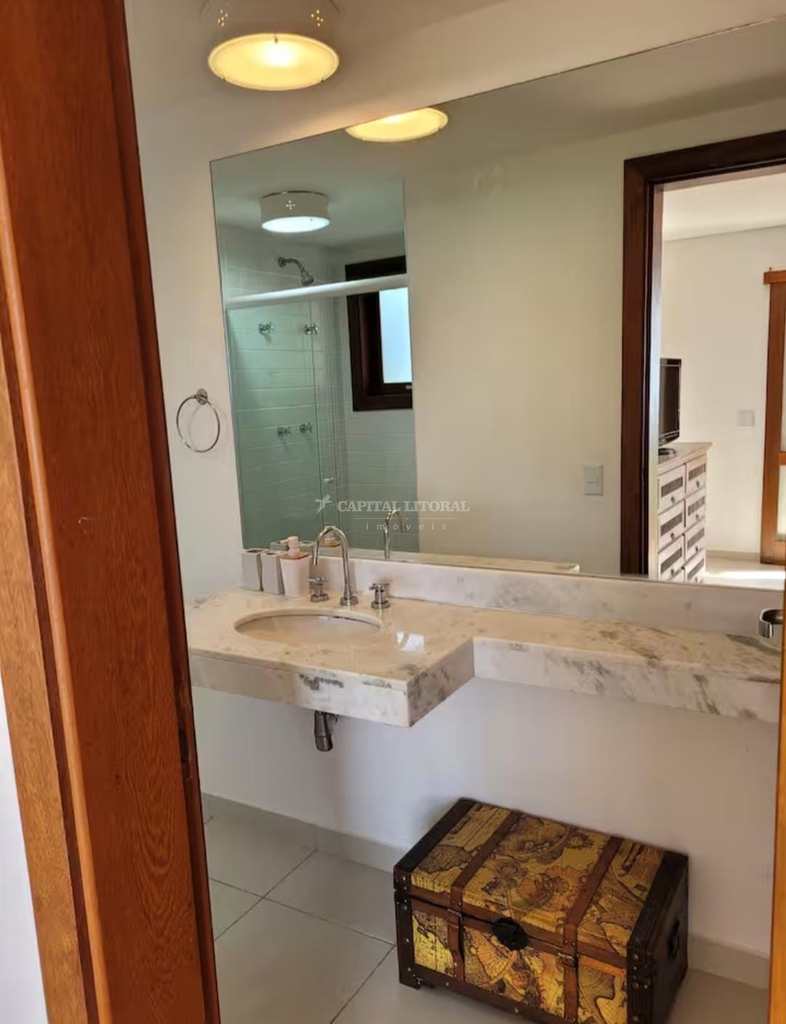 Casa em Ilhabela, no bairro Curral