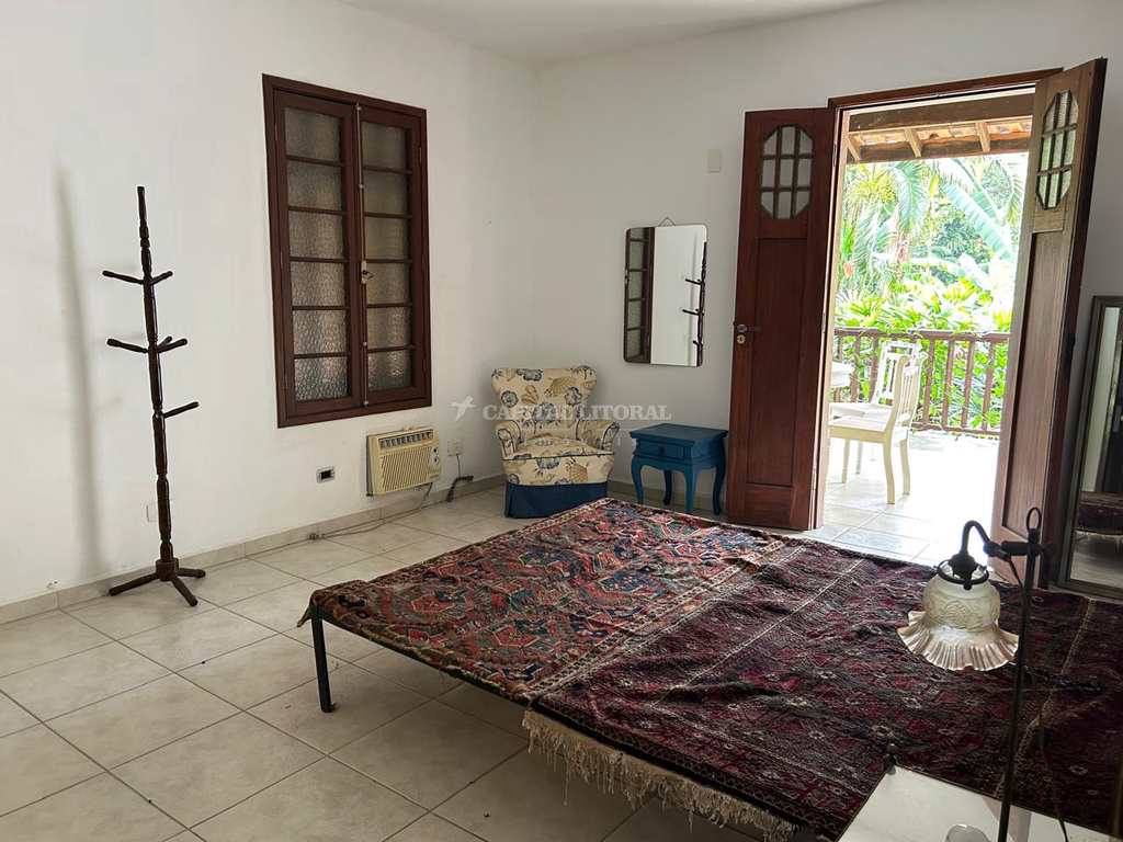 Casa em Ilhabela, no bairro Itaquanduba