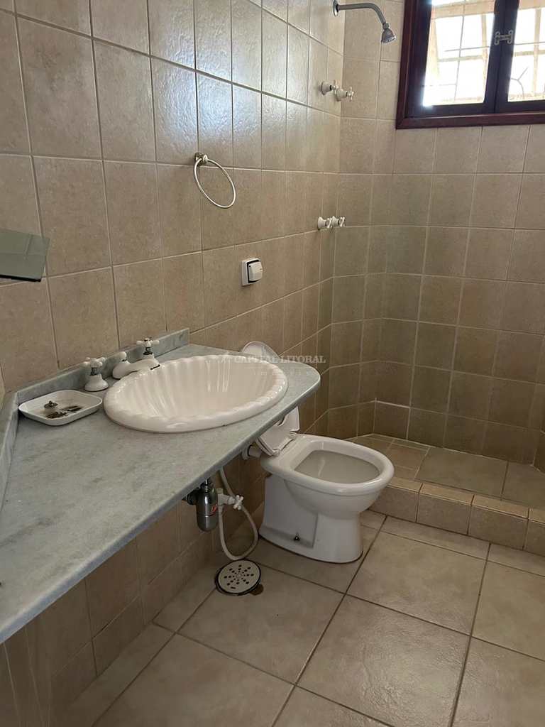 Casa em Ilhabela, no bairro Itaquanduba