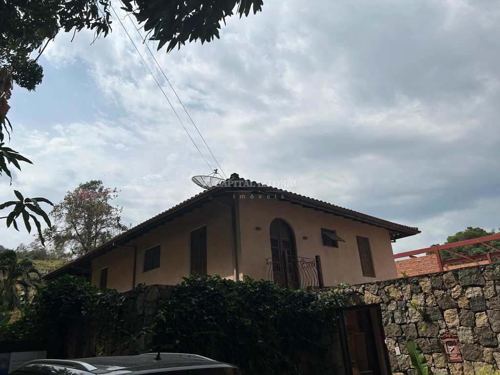 Casa em Ilhabela, no bairro Itaquanduba