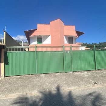 Casa em Ilhabela, bairro Barra Velha