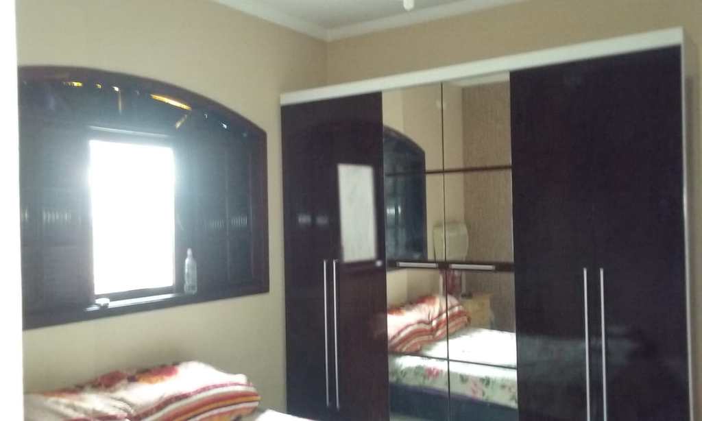 Casa em Cubatão, no bairro Jardim Casqueiro