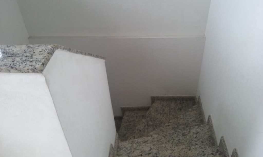 Casa em Cubatão, no bairro Jardim Casqueiro