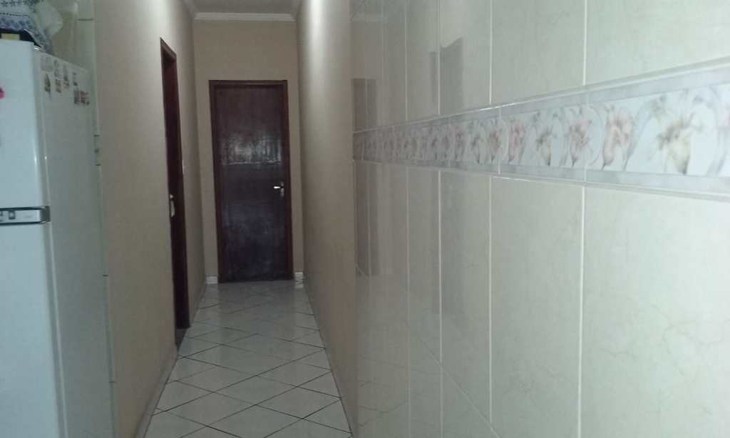 Casa em Cubatão, no bairro Jardim Casqueiro