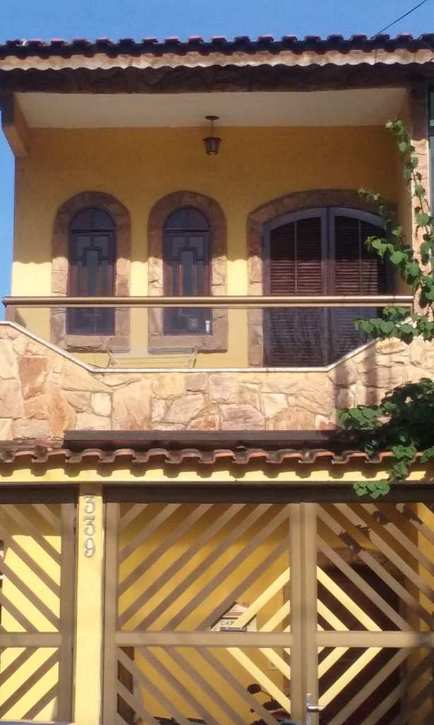 Casa em Cubatão, no bairro Jardim Casqueiro