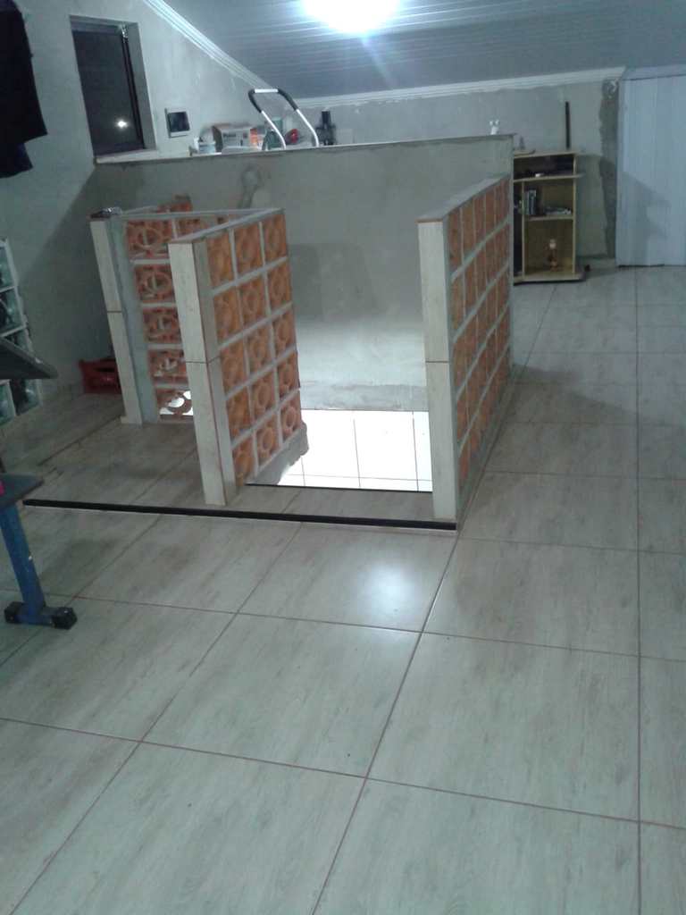 Casa em Cubatão, no bairro Jardim Casqueiro