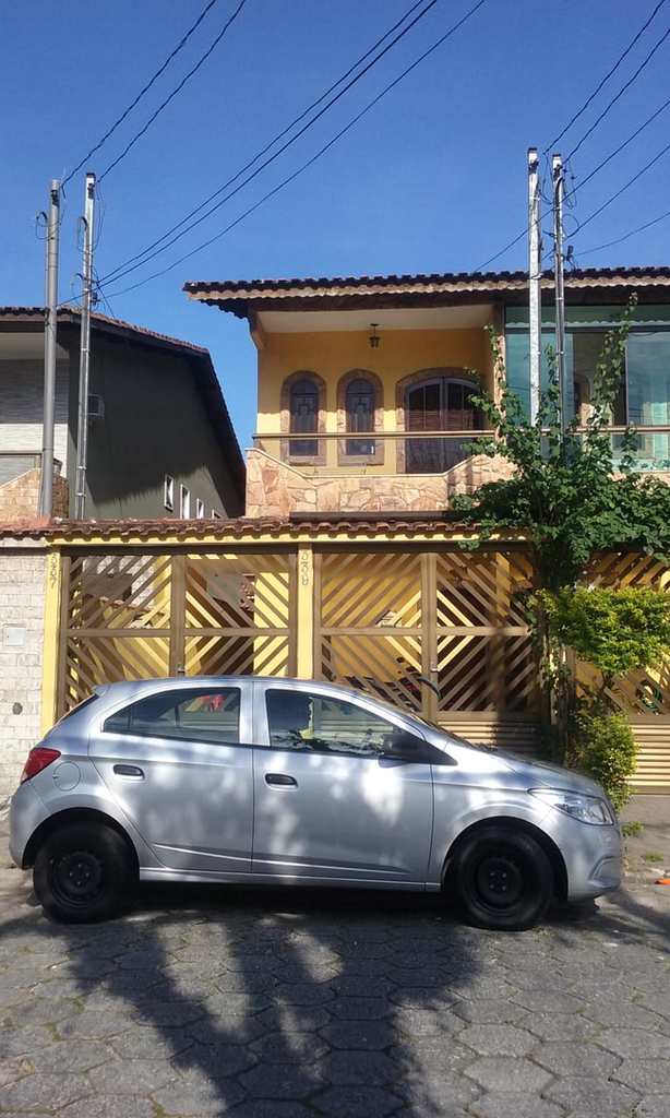 Casa em Cubatão, no bairro Jardim Casqueiro