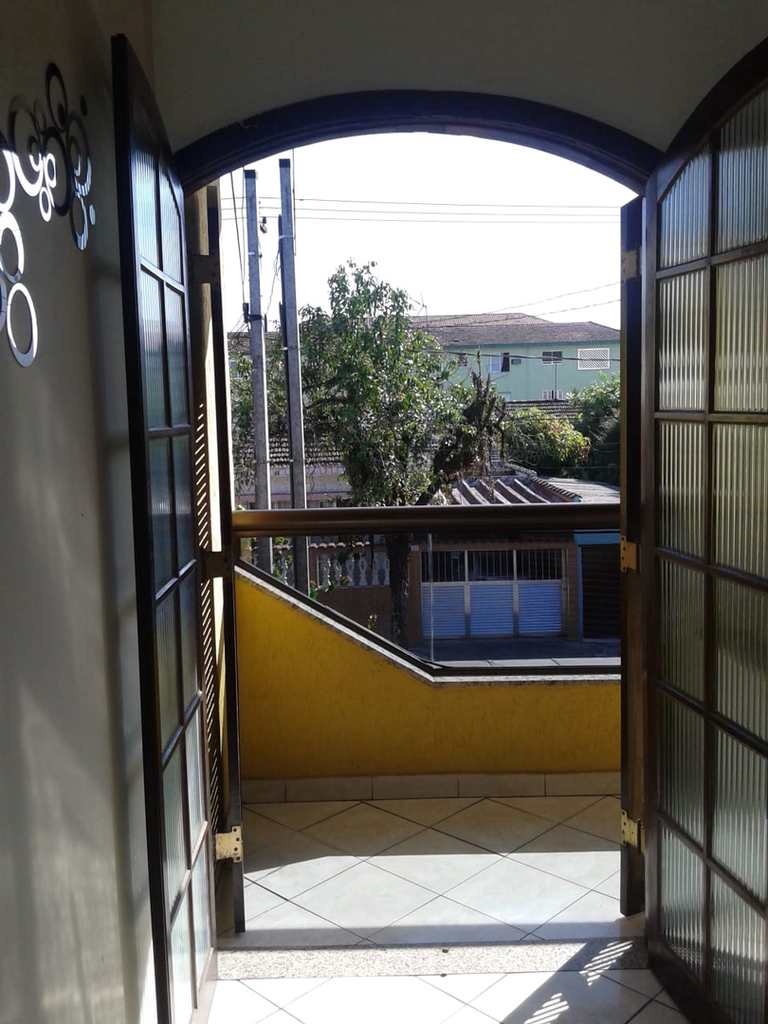 Casa em Cubatão, no bairro Jardim Casqueiro