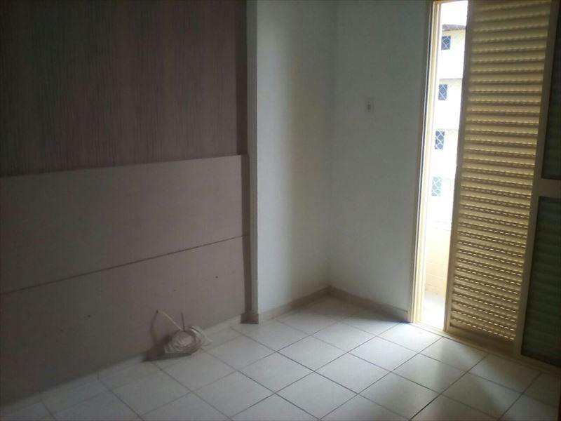 Apartamento em Praia Grande, no bairro Canto do Forte