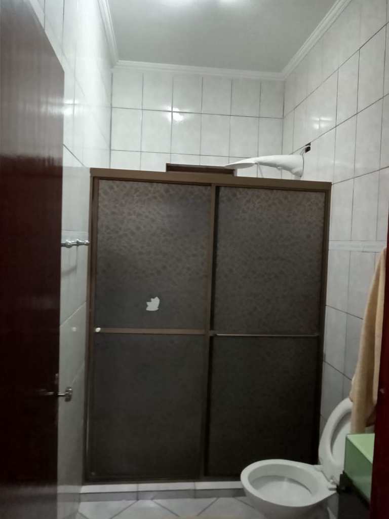 Casa em Cubatão, no bairro Vila Ponte Nova