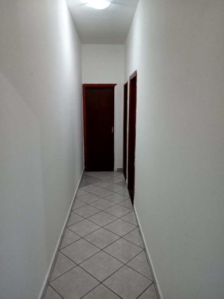 Casa em Cubatão, no bairro Vila Ponte Nova