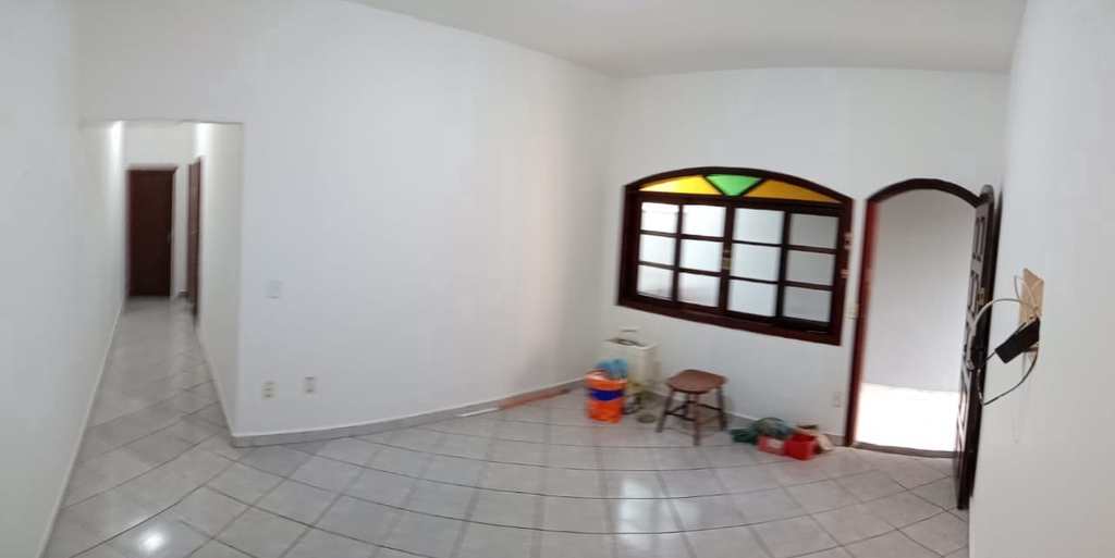 Casa em Cubatão, no bairro Vila Ponte Nova