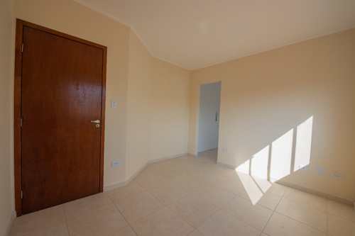 Apartamento, código 24838 em Cubatão, bairro Vila Santa Rosa