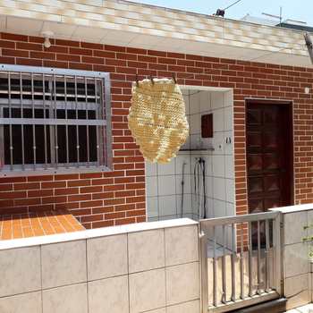 Casa em Cubatão, bairro Jardim Casqueiro