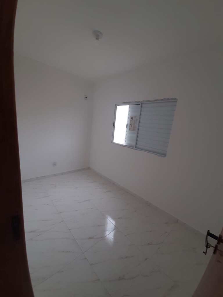 Apartamento em Cubatão, no bairro Jardim Casqueiro