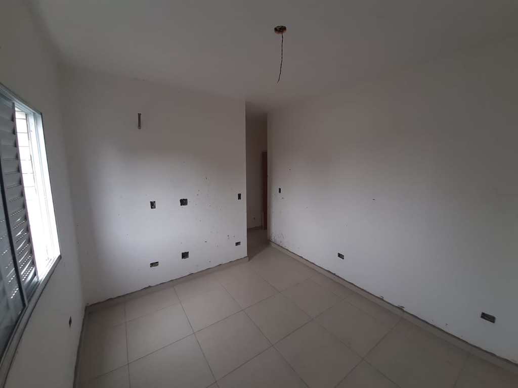 Apartamento em Cubatão, no bairro Jardim Casqueiro