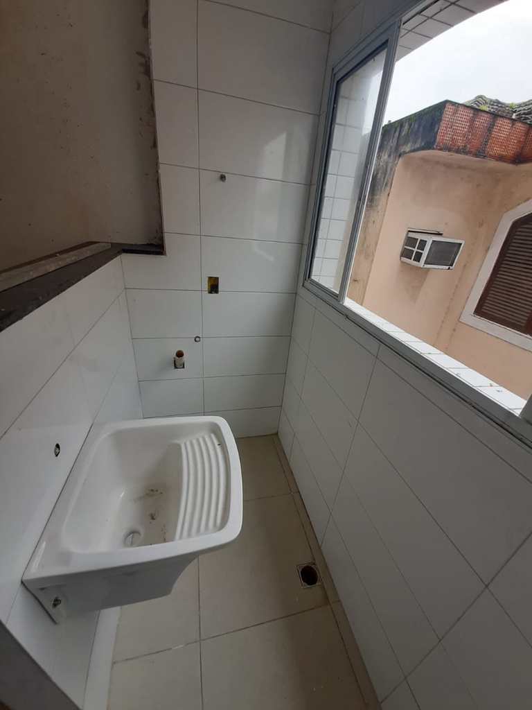 Apartamento em Cubatão, no bairro Jardim Casqueiro