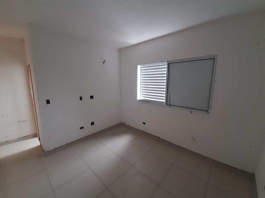 Apartamento em Cubatão, no bairro Jardim Casqueiro