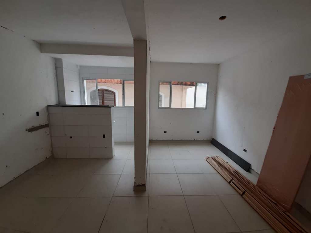 Apartamento em Cubatão, no bairro Jardim Casqueiro