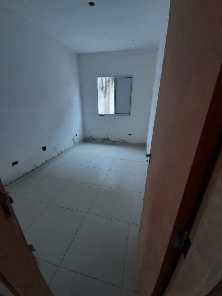 Apartamento em Cubatão, no bairro Jardim Casqueiro