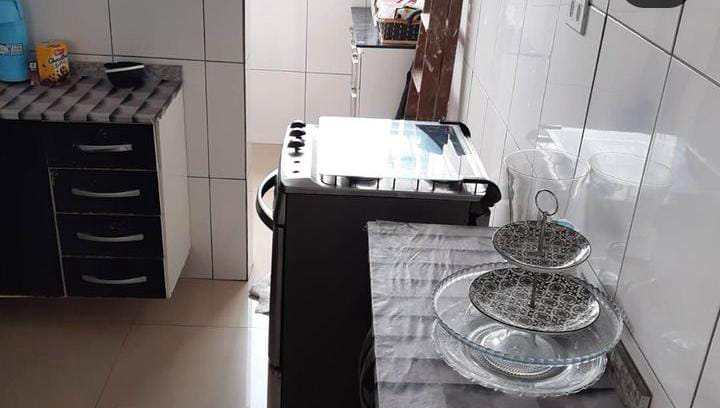 Apartamento em Cubatão, no bairro Jardim Casqueiro