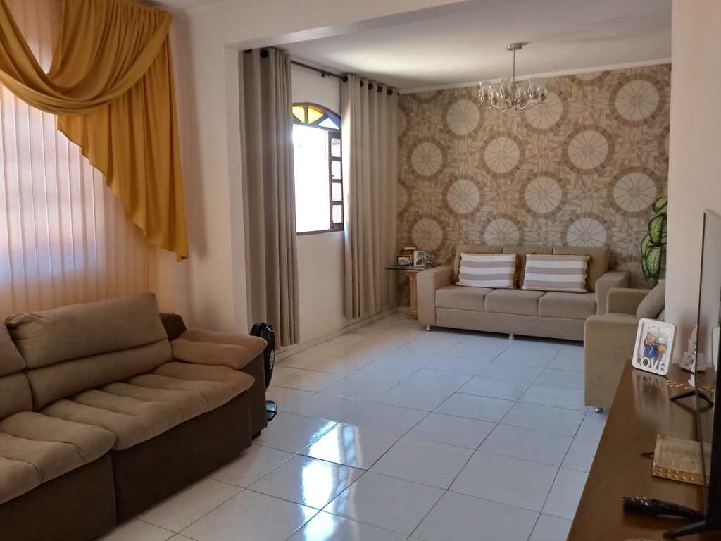 Casa em Cubatão, no bairro Vila dos Pescadores