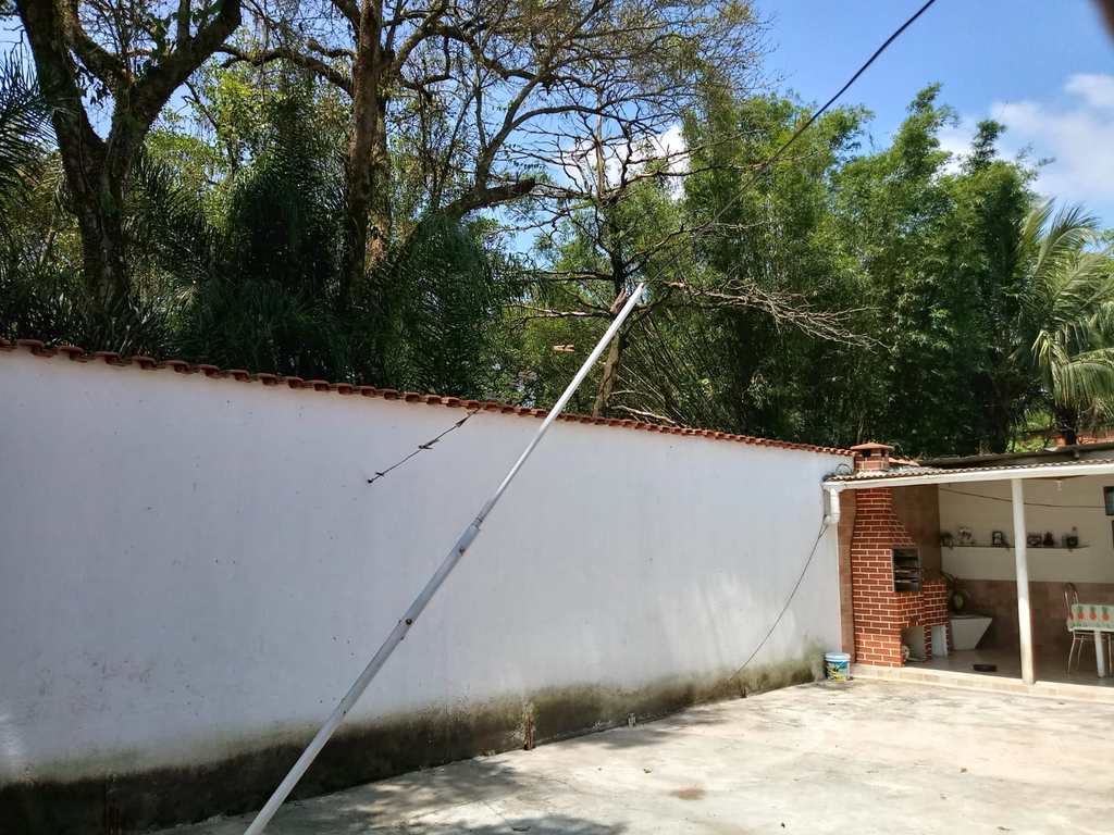 Casa em Cubatão, no bairro Vila dos Pescadores