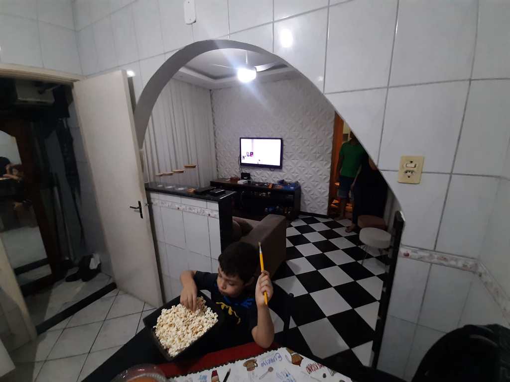Apartamento em Cubatão, no bairro Jardim Casqueiro