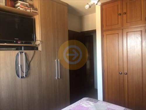 Apartamento, código 8234 em Bauru, bairro Centro