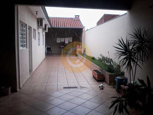 Casa, código 8115 em Bauru, bairro Vila Industrial