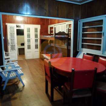 Casa em Praia Grande, bairro Aviação