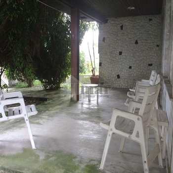 Casa em Guarujá, bairro Jardim Virgínia