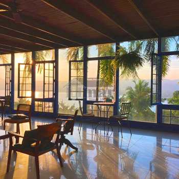 Casa em Guarujá, bairro Condomínio Peninsula