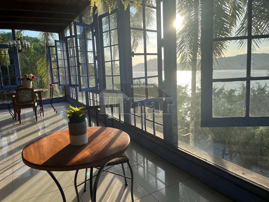 Casa em Guarujá, no bairro Condomínio Peninsula