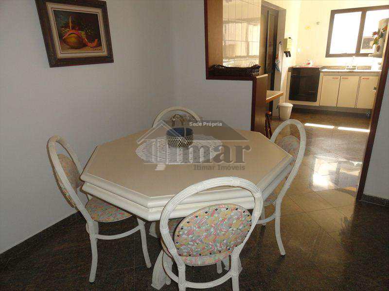 Apartamento em Guarujá, no bairro Praia da Enseada
