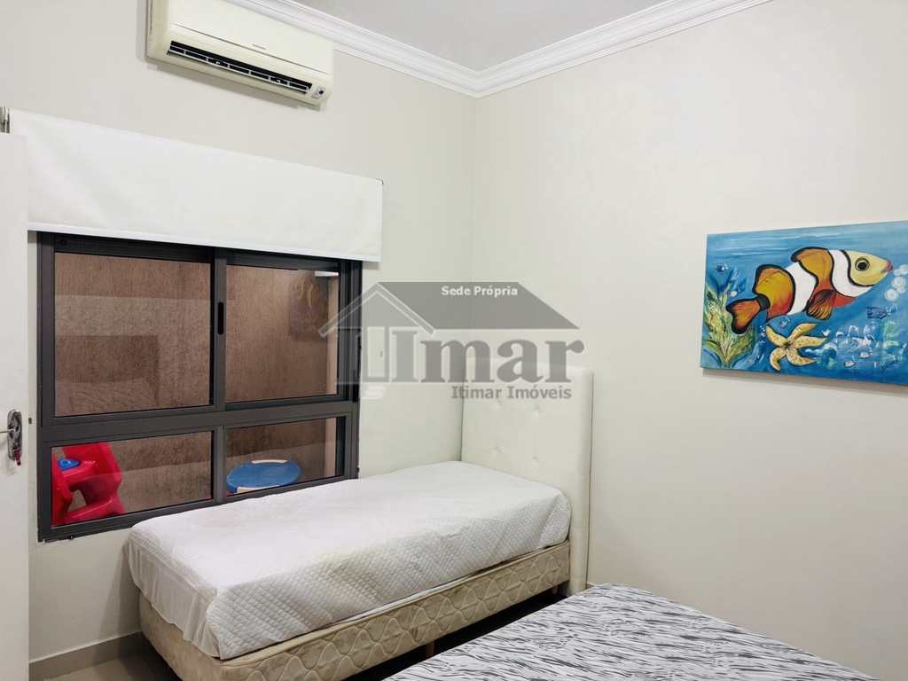 Casa em Guarujá, no bairro Praia da Enseada