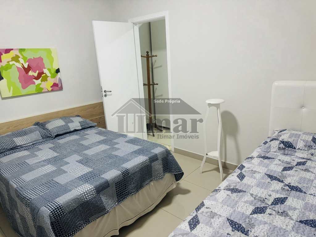 Casa em Guarujá, no bairro Praia da Enseada