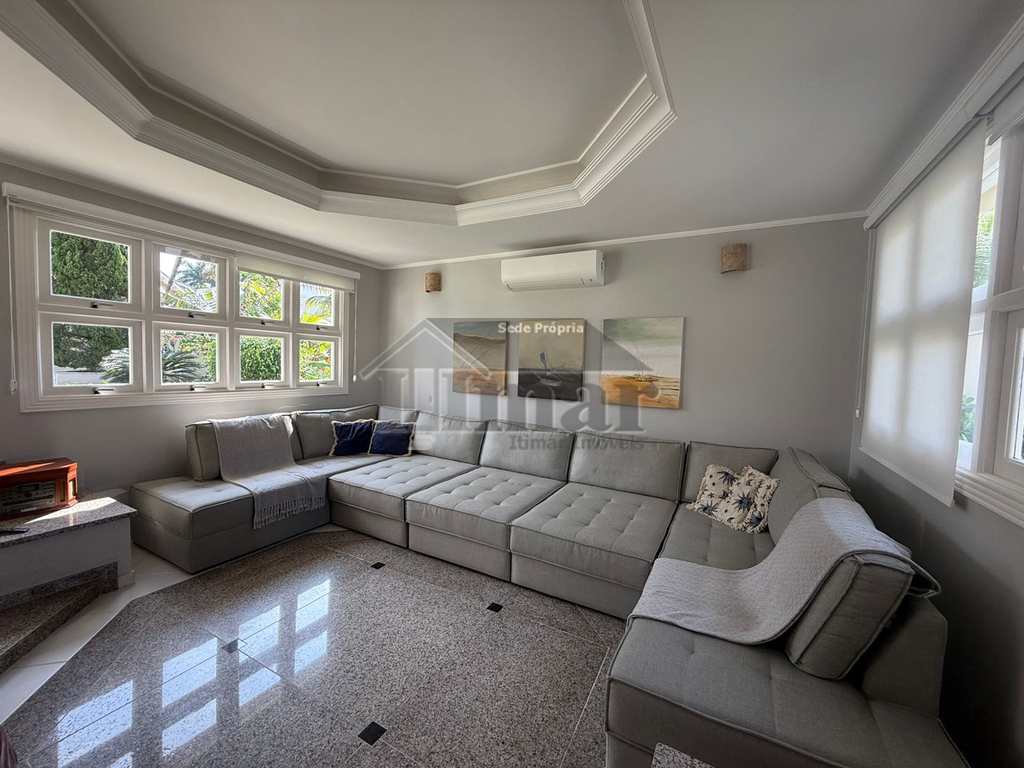 Casa em Guarujá, no bairro Acapulco