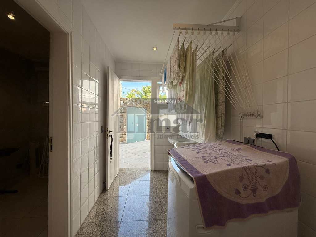 Casa em Guarujá, no bairro Acapulco