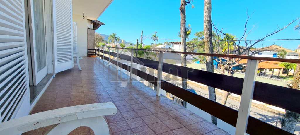 Casa em Guarujá, no bairro Praia da Enseada