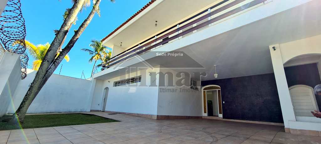 Casa em Guarujá, no bairro Praia da Enseada