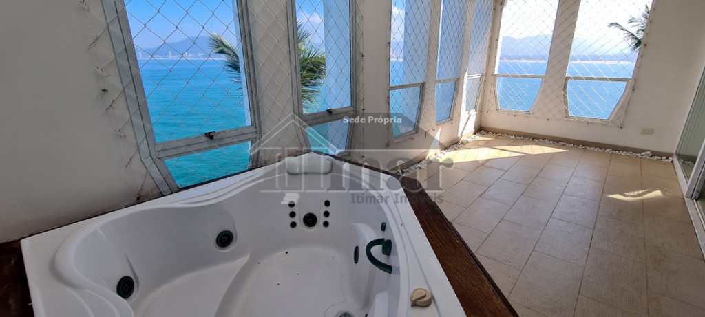 Apartamento em Guarujá, no bairro Condomínio Peninsula