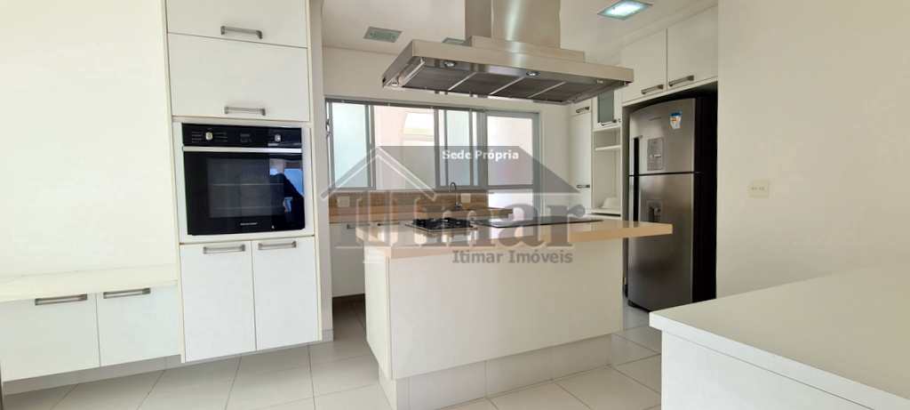 Apartamento em Guarujá, no bairro Condomínio Peninsula