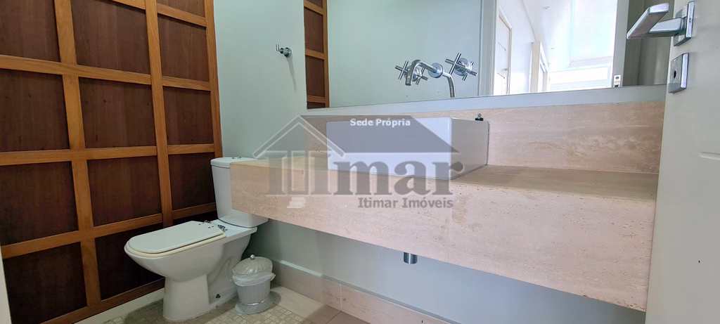 Apartamento em Guarujá, no bairro Condomínio Peninsula