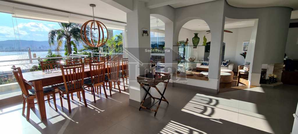 Casa em Guarujá, no bairro Condomínio Peninsula
